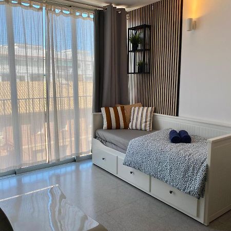 Acogedor Apartamento Valencia Exterior photo