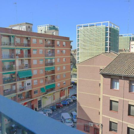 Acogedor Apartamento Valencia Exterior photo